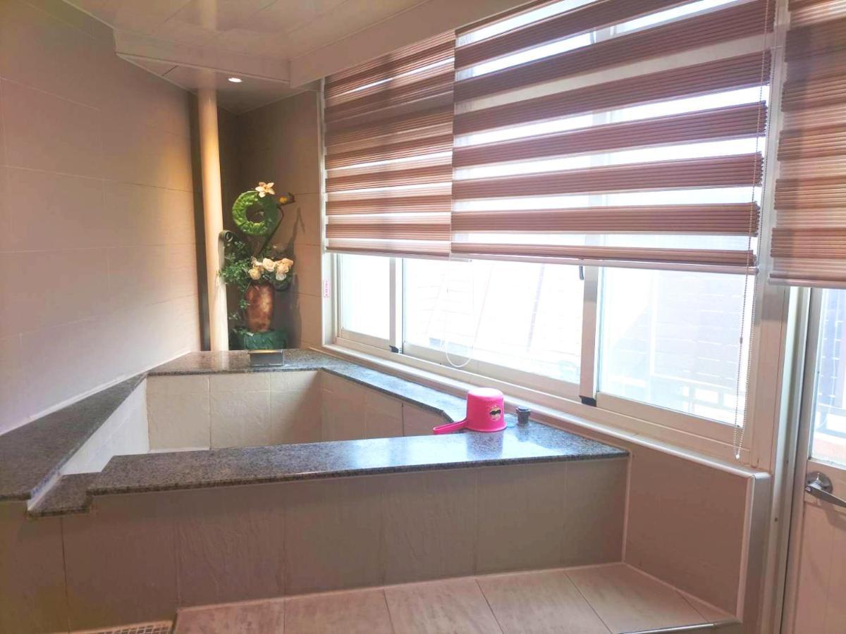 Jinshan Sakura Bay Hot Spring Hotel Екстер'єр фото