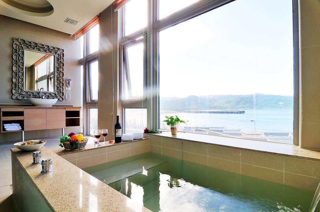 Jinshan Sakura Bay Hot Spring Hotel Екстер'єр фото