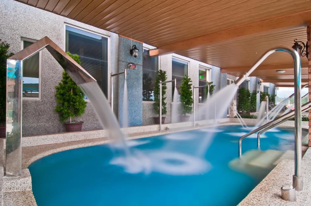 Jinshan Sakura Bay Hot Spring Hotel Екстер'єр фото